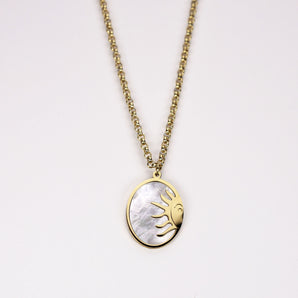 High Quality 18K Gold Plated / Pearl Shell Sun Pendant Necklace / Stainless Steel / Jewelry Necklace / Pearl Shell Necklace